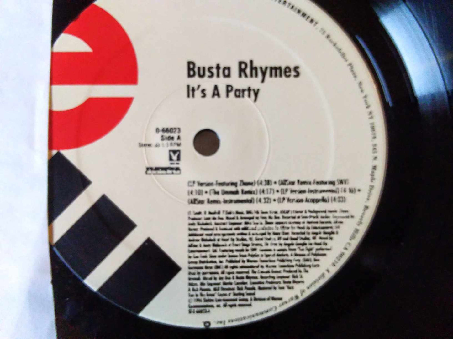 Busta Rhymes, Es un disco de vinilo Party / III Vibe, con SWV, Zhane y Q Tip - Primera edición 1996