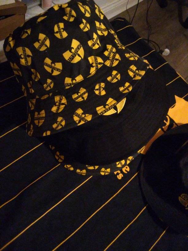 Wu Tang Clan Reversible Classic Logo Bucket Hat - Black & Yellow